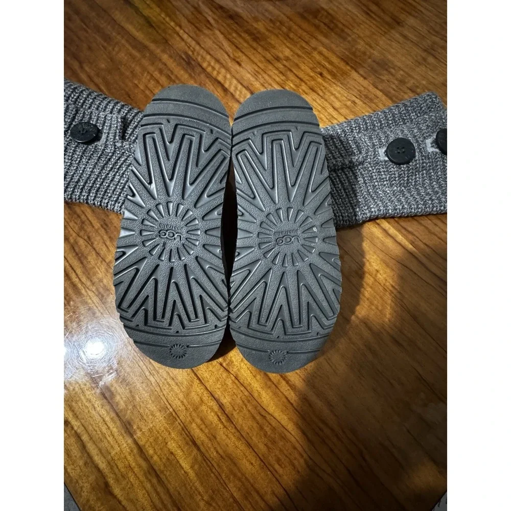 UGG Cardy Gray Knit Button Mid-Calf Boots Wool Lined Womens 3 5649